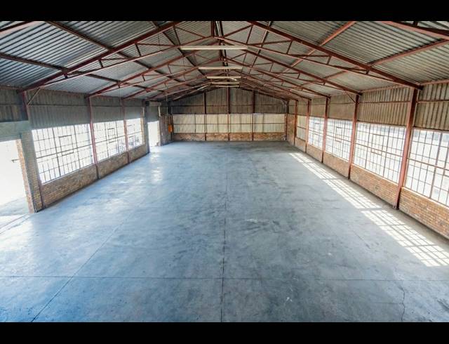 557M² FACTORY RENTED IN ALRODE